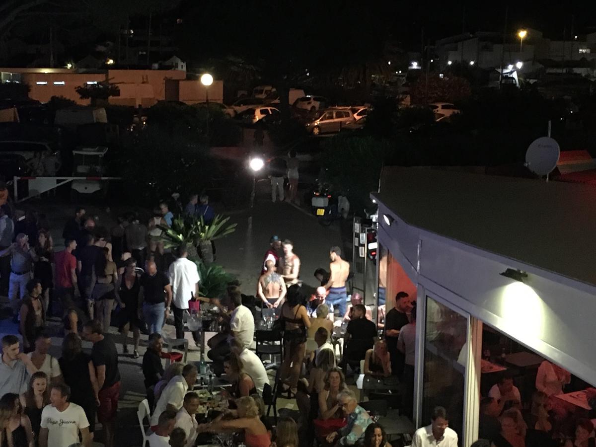 Au Coeur du Village Naturiste Agde Extérieur photo